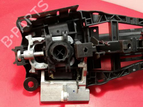 Klamka zewnętrzna drzwi przednich prawych OPEL CORSA E Hatchback Van (X15) 1.3 CDTI (08) | BP4701041C129 