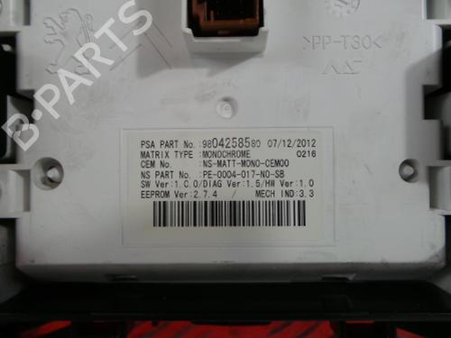 Instrument cluster PEUGEOT 3008 I MPV (0U_) 2.0 HDi Hybrid4 (0URHCA) | BP4733960C47 
