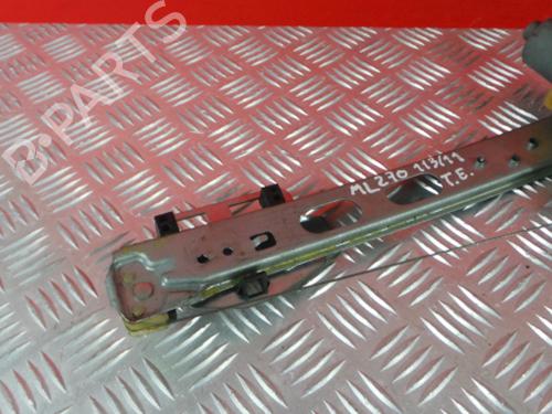 Rudehejsemekanisme venstre bagtil MERCEDES-BENZ M-CLASS (W163) ML 270 CDI (163.113) | BP4897636C24