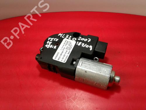 Silniczek szyberdachu MERCEDES-BENZ M-CLASS (W164)  | BP4939288M60 