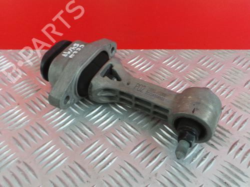 Used Engine mount KIA CEE'D (JD) 1.6 CRDi 128 (128 hp) 4939335