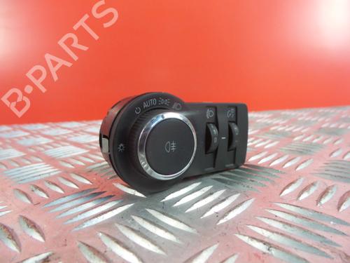 Headlight switch OPEL INSIGNIA A Saloon (G09) 2.0 CDTI (69) 13268704