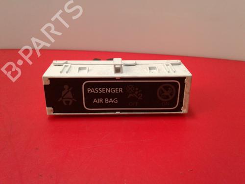 Used Switch RENAULT CLIO IV (BH_) 0.9 TCe 90 (BHNF, BHMA, BHMH, BHJK, BHJR) (90 hp) 5040227