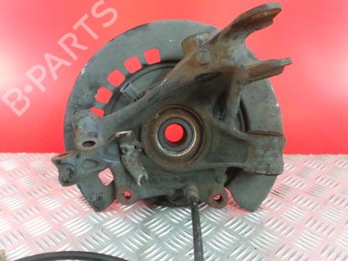 Used Right rear steering knuckle PORSCHE CAYENNE (9PA) [2002-2010]  5079417