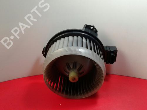 Gebläsemotor für TOYOTA YARIS (_P9_) 1.3 VVT-i (SCP90_, SCP90R) (87 hp) 5181839