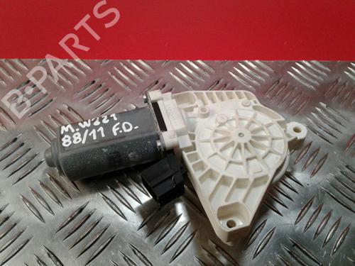 Right front window motor MERCEDES-BENZ S-CLASS (W221, V221) S 350 (221.056, 221.156) A2218202842