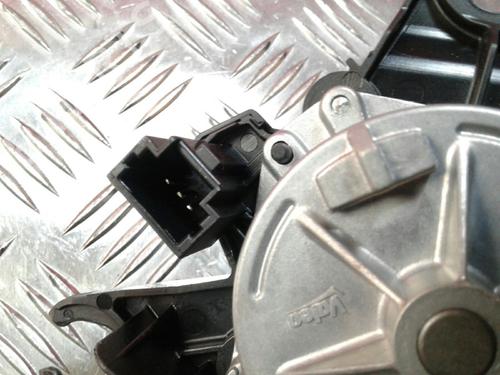 Viskermotor bakrute PEUGEOT 208 I (CA_, CC_) 1.4 HDi (68 hp) 5415464