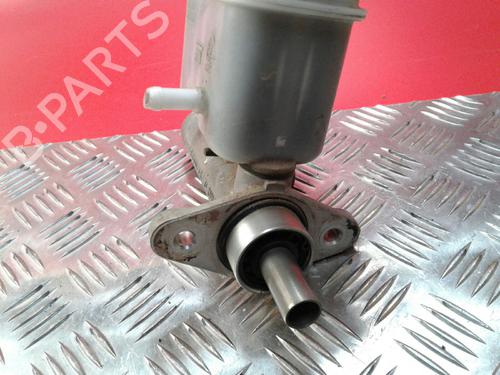 Brake master cylinder HYUNDAI SANTA FÉ II (CM) 2.2 CRDi | BP5571437M77