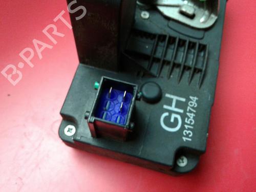 Serratura posteriore destra OPEL MERIVA A MPV (X03) 1.7 CDTI (E75) | BP5682430C99 