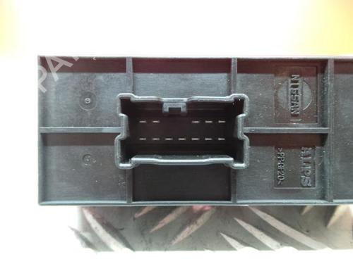 Right front window switch NISSAN JUKE (F15) 1.5 dCi | BP5942976I26 