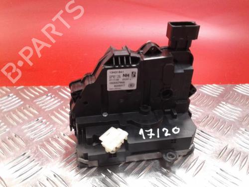 Zamek drzwi przednich lewych OPEL CORSA E Hatchback Van (X15) 1.4 (08) 13431841