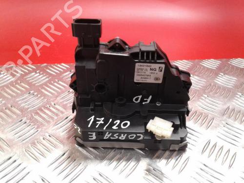 Zamek drzwi przednich prawych OPEL CORSA E Hatchback Van (X15) 1.4 (08) 13431840