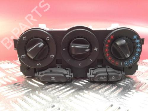 Panel klimatyzacji / ogrzewania OPEL CORSA E Hatchback Van (X15) 1.4 (08) 318140338