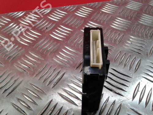 Switch CITROËN C4 AIRCROSS 1.6 HDi 115 | BP6163066I30