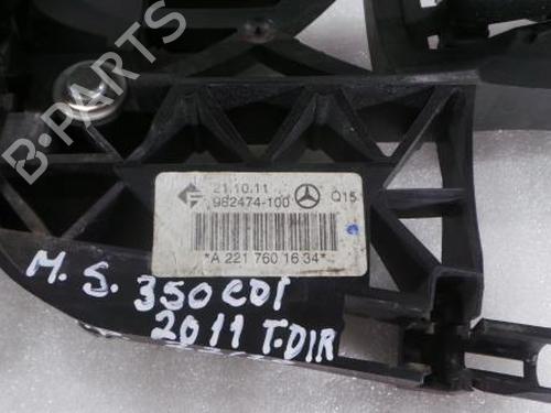 Rear right exterior door handle MERCEDES-BENZ S-CLASS (W221, V221) S 350 BlueTec (221.026, 221.126) | BP6803020C130 