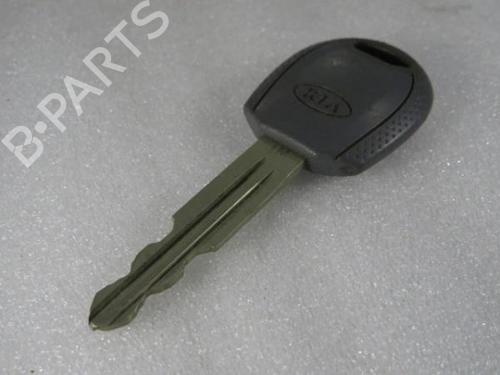 Used Electronic module KIA SPORTAGE II (JE_, KM_) 2.0 i 16V (141 hp) 24205402