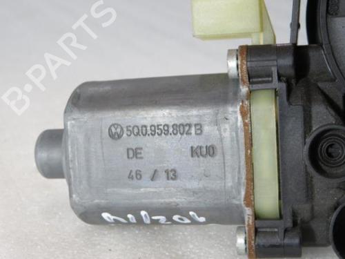 Right front window motor VW GOLF VII (5G1, BQ1, BE1, BE2) 1.6 TDI | BP7074994E20 