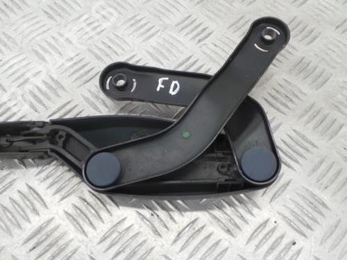 Front windshield wiper arm MERCEDES-BENZ E-CLASS (W211) E 280 CDI (211.023) | BP14394886C143 