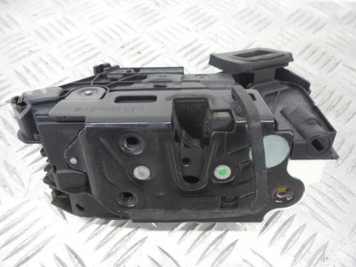 Front right lock VW SHARAN (7N1, 7N2) 2.0 TDI 5K1837016B