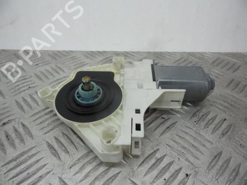 Right front window motor VW SHARAN (7N1, 7N2) 2.0 TDI 8K0959801B