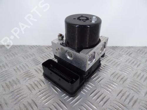 ABS pump VOLVO V40 Hatchback (525) D2 P31317074 