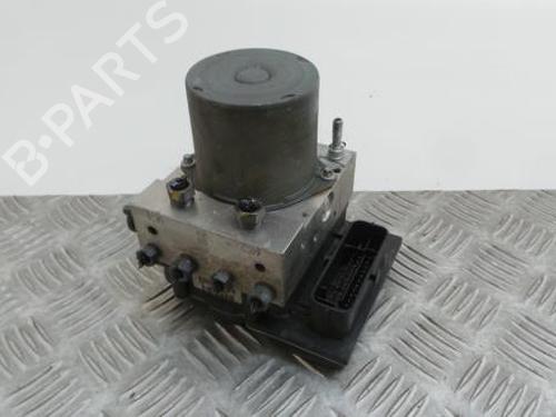 Used ABS pump PEUGEOT 5008 (0U_, 0E_) 2.0 HDi 150 / BlueHDi 150 (150 hp) 8142982