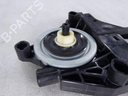 Right front window motor VOLVO V40 Hatchback (525) D2 | BP8180482E20 