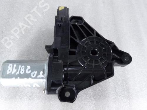 Right rear window motor VOLVO V40 Hatchback (525) D2 | BP8194567E22