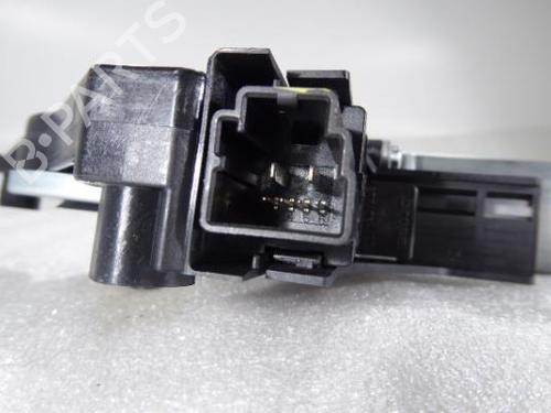 Vindusheismotor høyre foran VOLVO V40 Hatchback (525) D2 | BP8195699E20