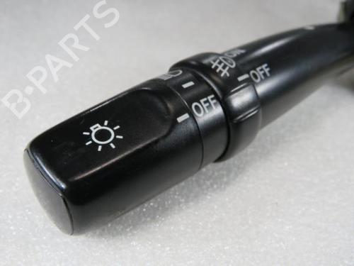 Headlight switch TOYOTA COROLLA (_E11_) 1.4 16V (ZZE111_, ZZE111R) | BP8203586I24 