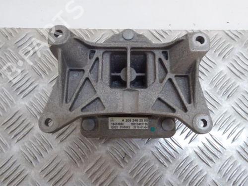 Gearbox mount MERCEDES-BENZ GLC (X253) 250 d 4-matic (253.909) A2052402500 