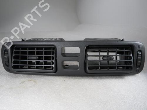 Air vent TOYOTA COROLLA (_E11_) 1.4 16V (ZZE111_, ZZE111R) | BP8207618I21 