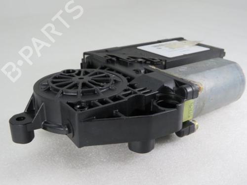 Left rear window motor PORSCHE CAYENNE (9PA) Turbo 4.5 | BP8401538E23 