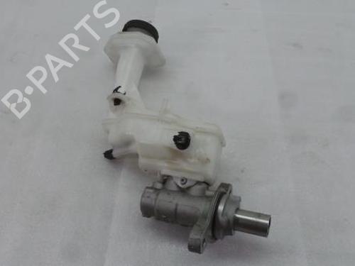 Used Brake master cylinder RENAULT KADJAR (HA_, HL_) 1.5 dCi 110 (HLA3) (110 hp) 8679952