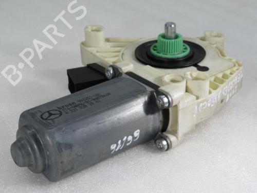 Right front window motor MERCEDES-BENZ S-CLASS (W221, V221) S 320 CDI (221.022, 221.122) A2218202842 
