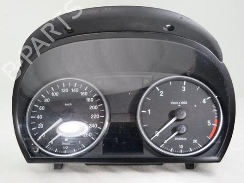 Used Instrument cluster BMW 3 (E90) 320 d (163 hp) 8893052