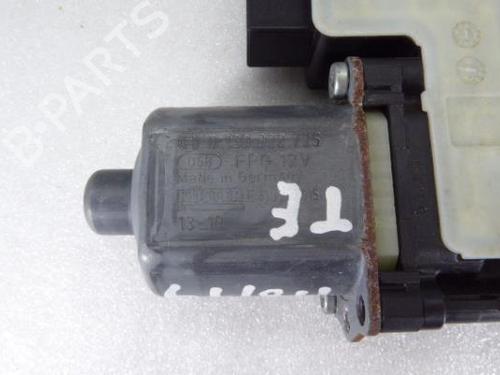 Left rear window motor SEAT LEON (5F1) 1.6 TDI | BP8923277E23 