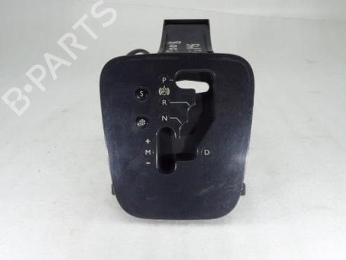 Schakelhendel PEUGEOT 5008 (0U_, 0E_) 1.6 HDi (114 hp) 8936558