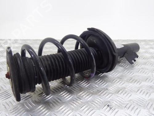 Right front shock absorber VOLVO V40 Hatchback (525) D2 P31317921