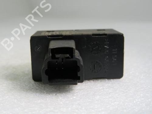 Right rear window switch PEUGEOT 307 SW (3H) 2.0 16V | BP10957575I28