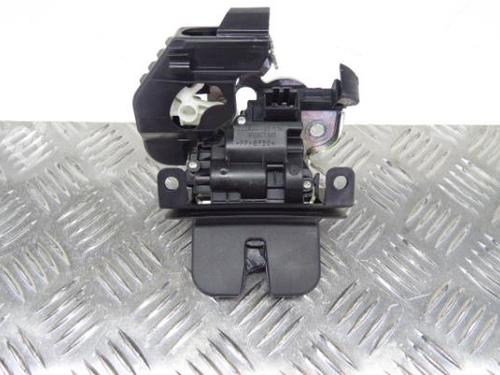 Tailgate lock SKODA OCTAVIA III (5E3, NL3, NR3) 1.6 TDI 5E0827505 