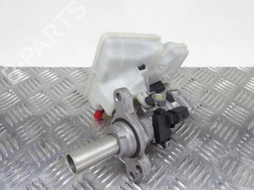 Brake master cylinder SKODA OCTAVIA III (5E3, NL3, NR3) 1.6 TDI 5Q1611301B 