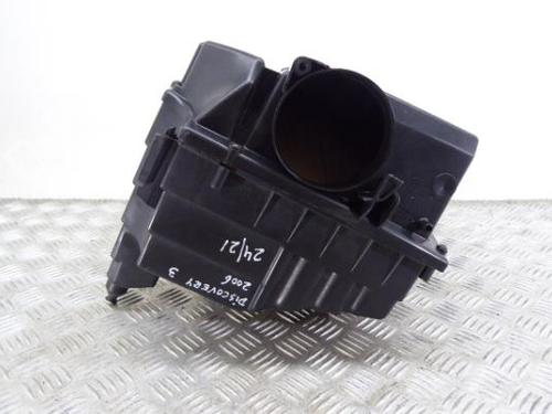 Used Air filter box LAND ROVER DISCOVERY III (L319) 2.7 TD 4x4 (190 hp) 13296744