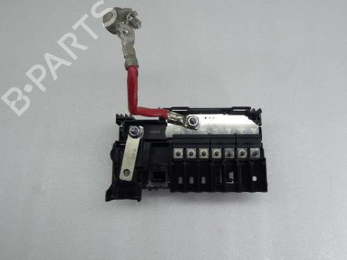 Used Fuse box OPEL ASTRA K Sports Tourer (B16) 1.6 CDTi (35) (110 hp) 13715391