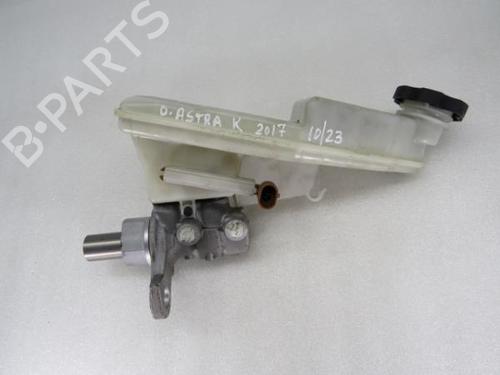 Used Brake master cylinder OPEL ASTRA K Sports Tourer (B16) 1.6 CDTi (35) (110 hp) 13715409