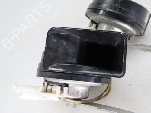 Horn PEUGEOT 3008 II SUV (MC_, MR_, MJ_, M4_) 1.6 BlueHDi 120 | BP14925678E13 