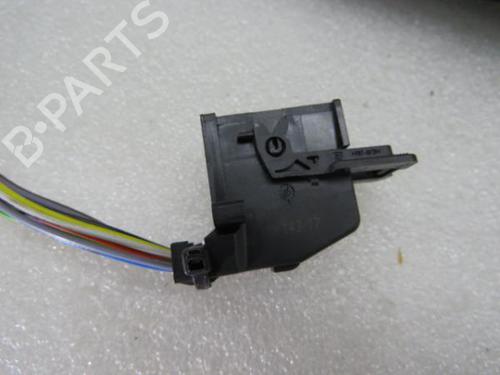 Switch PEUGEOT 3008 II SUV (MC_, MR_, MJ_, M4_) 1.6 BlueHDi 120 | BP14925679I30 