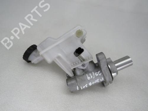 Brake master cylinder PEUGEOT 3008 II SUV (MC_, MR_, MJ_, M4_) 1.6 BlueHDi 120 0204821216  