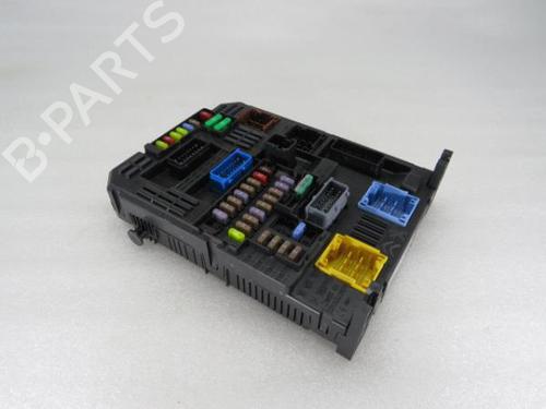 Used Fuse box PEUGEOT 3008 II SUV (MC_, MR_, MJ_, M4_) 1.5 BlueHDi 130 (131 hp) 15641148