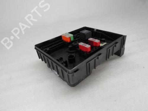 Used Fuse box VW GOLF VI (5K1) 1.6 TDI (105 hp) 15942930